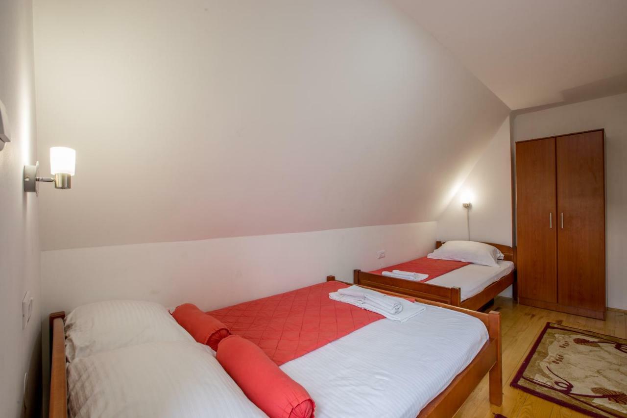 Guest House Sky Blue Zabljak  Exterior photo